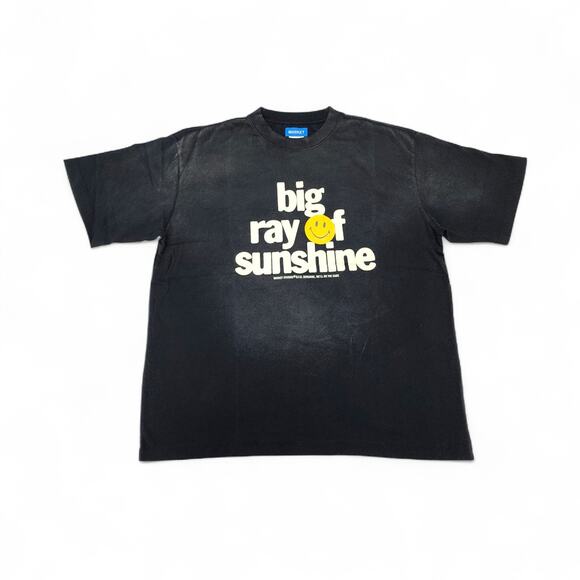 Market Studios Smiley Sunshine Men’s Graphic T-Shirt Black Size Large - NWT - Picture 1 of 5